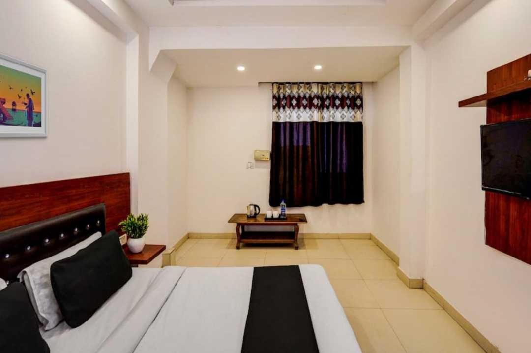 Hotel O Anshu B&B New Delhi Eksteriør billede