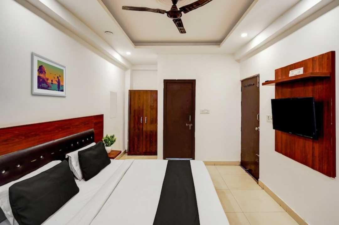 Hotel O Anshu B&B New Delhi Eksteriør billede