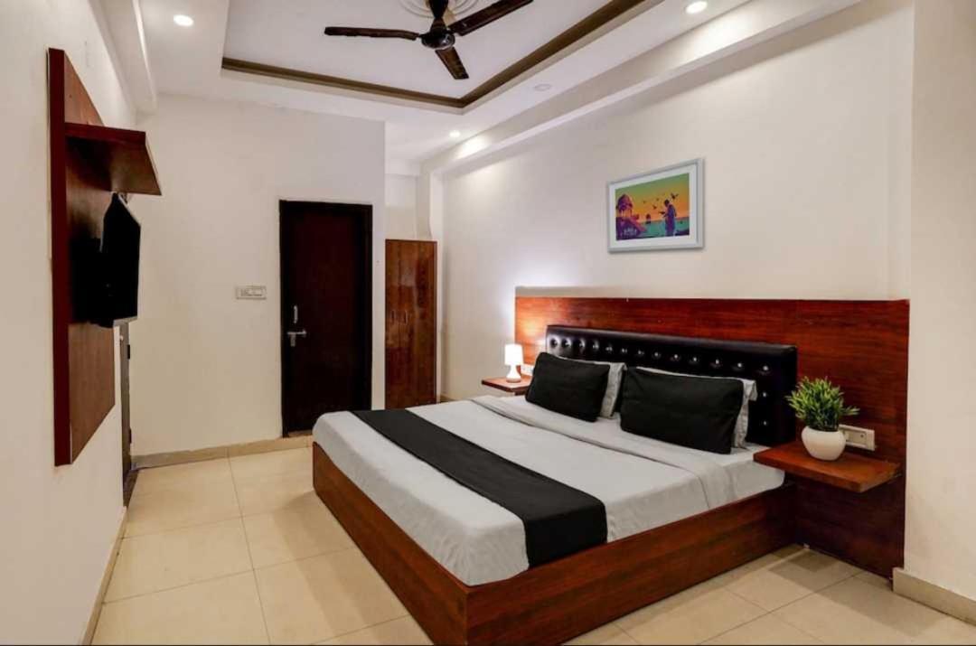 Hotel O Anshu B&B New Delhi Eksteriør billede